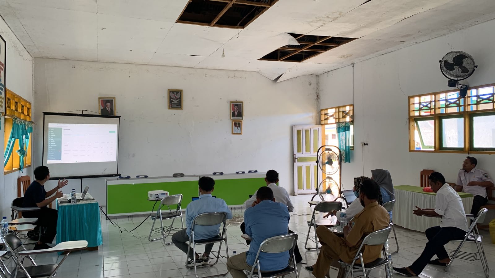 Pelatihan Penggunaan Website Desa